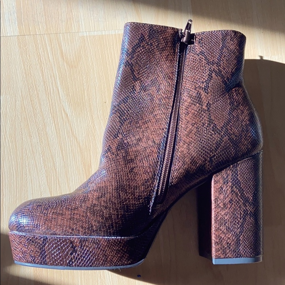 New Free People Platform Snakeskin Boots